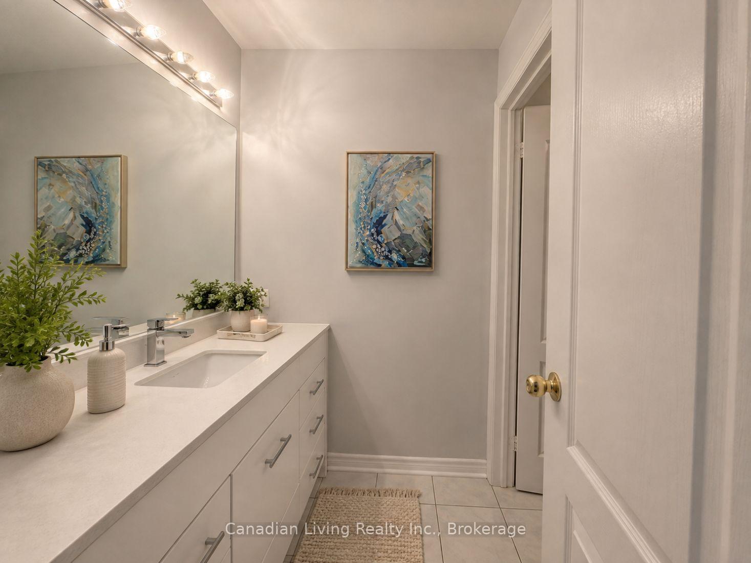 Photo 15 of 136 Regatta Avenue, Richmond Hill, Oak Ridges — HOMEH