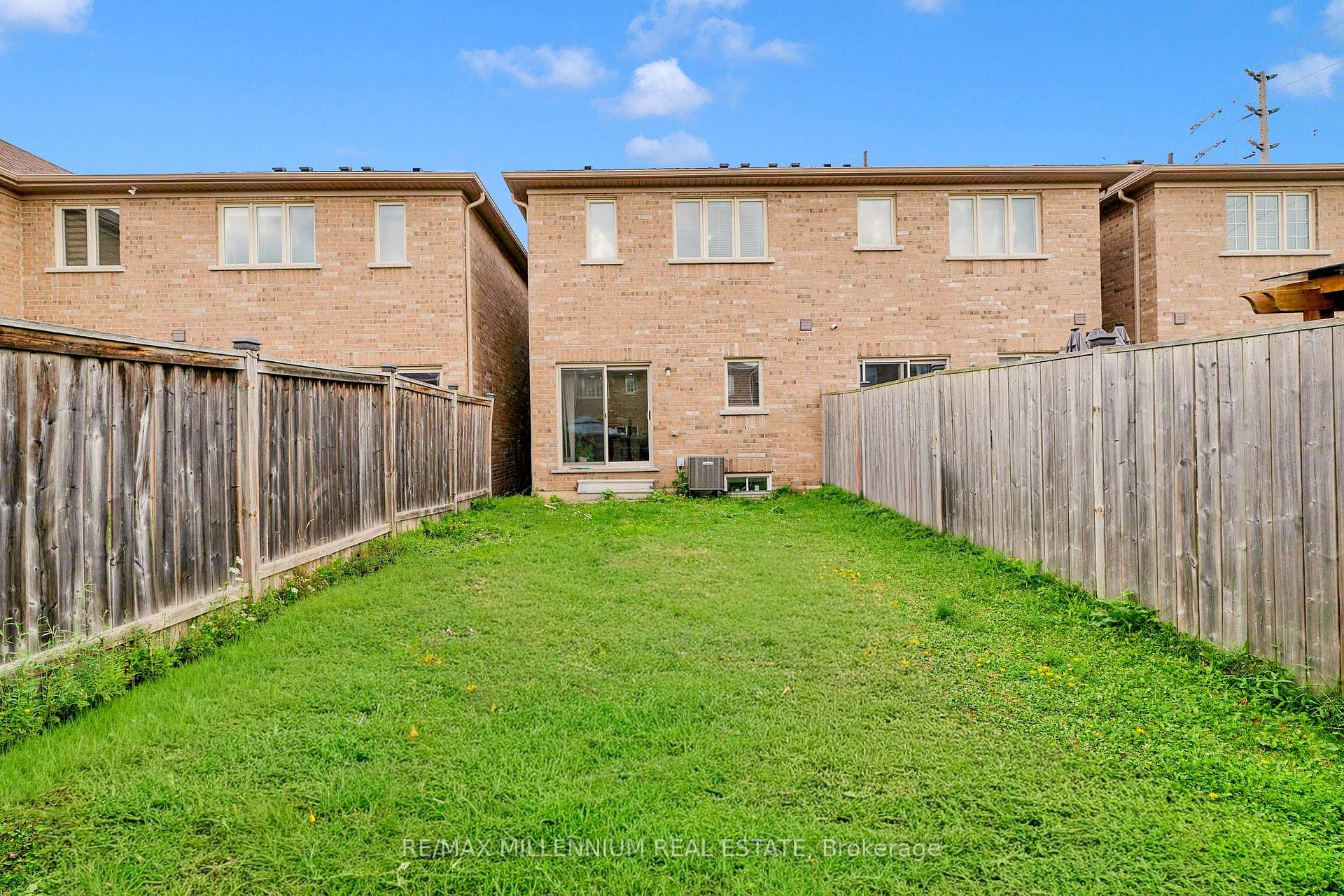 Photo 39 of 18 Brussels Avenue, Brampton, Sandringham-Wellington — HOMEH