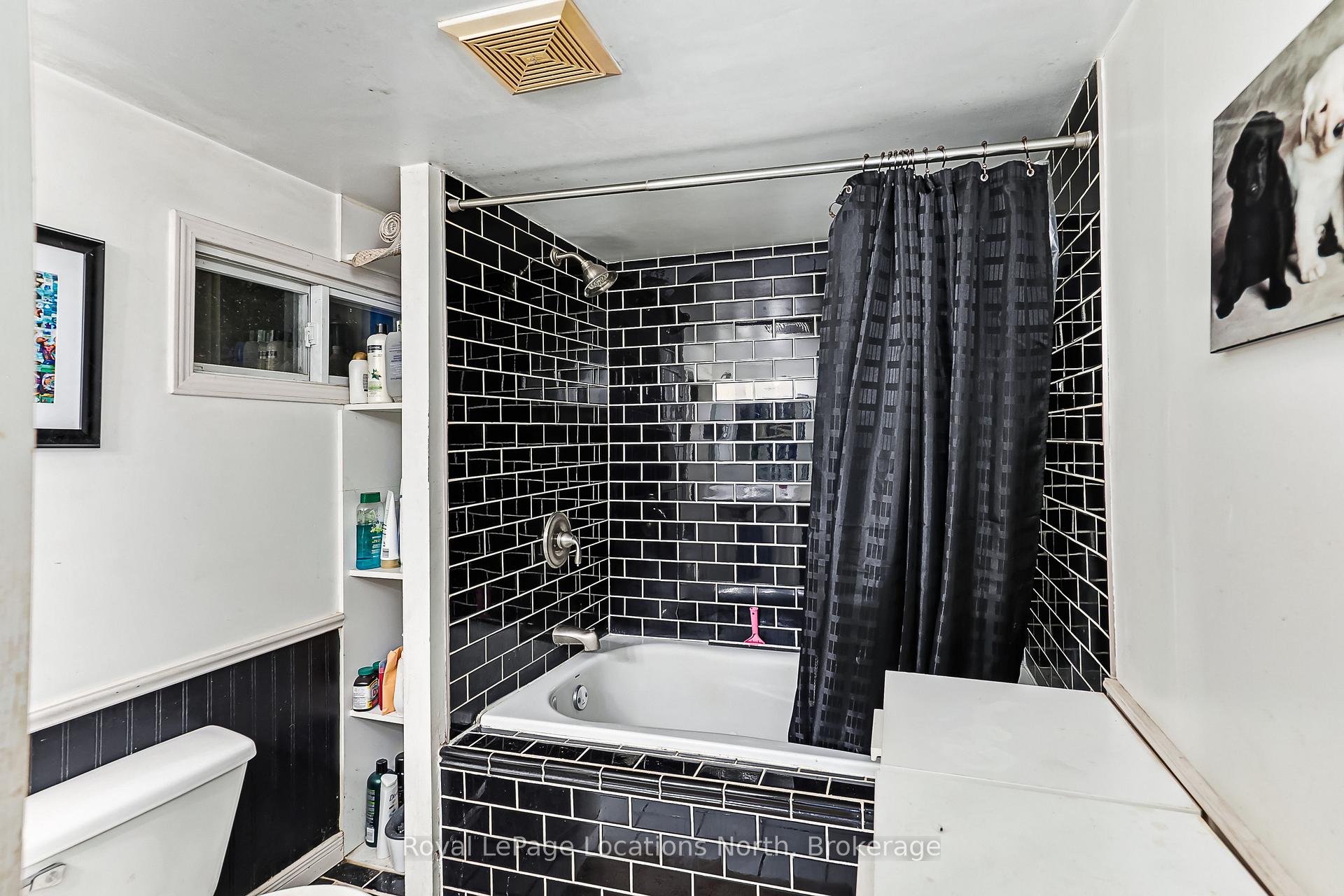 Photo 21 of 21 Eva Crescent, Collingwood — HOMEH
