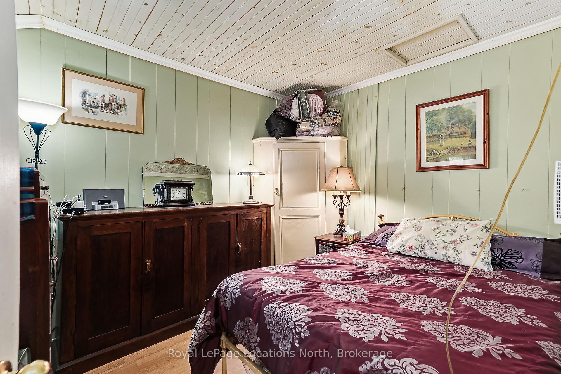 Photo 22 of 21 Eva Crescent, Collingwood — HOMEH