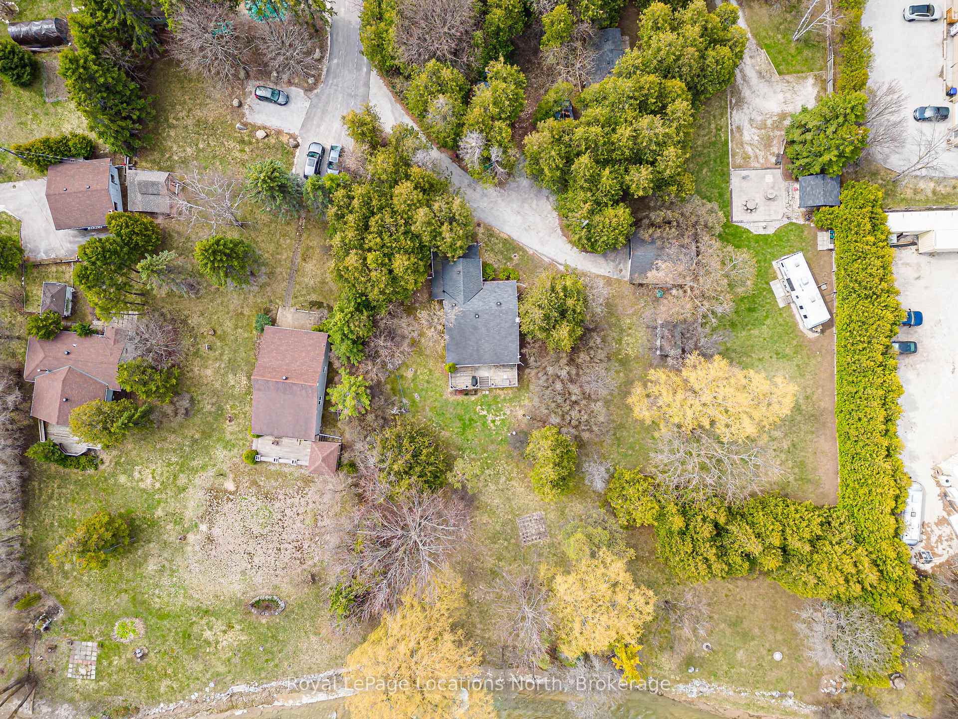 Photo 33 of 21 Eva Crescent, Collingwood — HOMEH