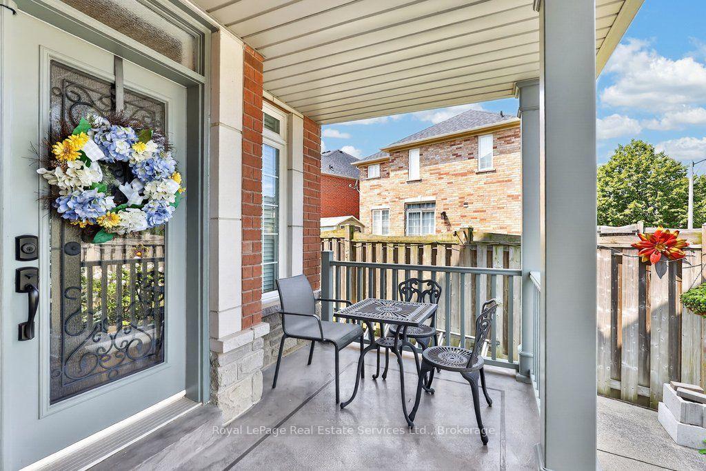 Photo 3 of 2070 Willhaven Trail, Oakville, Westmount — HOMEH
