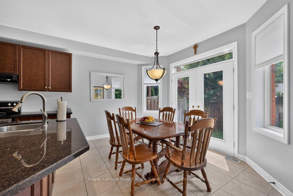 Photo 10 of 2070 Willhaven Trail, Oakville, Westmount — HOMEH