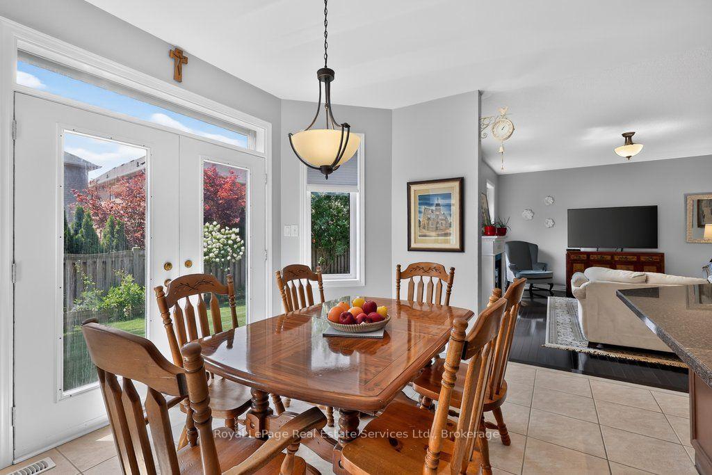 Photo 12 of 2070 Willhaven Trail, Oakville, Westmount — HOMEH