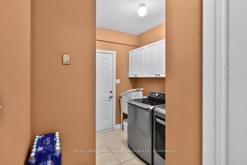 Photo 15 of 2070 Willhaven Trail, Oakville, Westmount — HOMEH