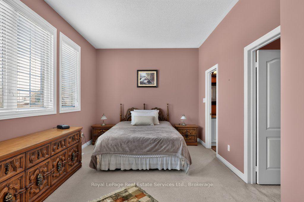 Photo 17 of 2070 Willhaven Trail, Oakville, Westmount — HOMEH