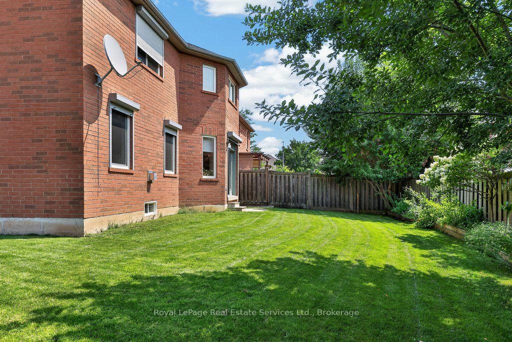 Photo 30 of 2070 Willhaven Trail, Oakville, Westmount — HOMEH