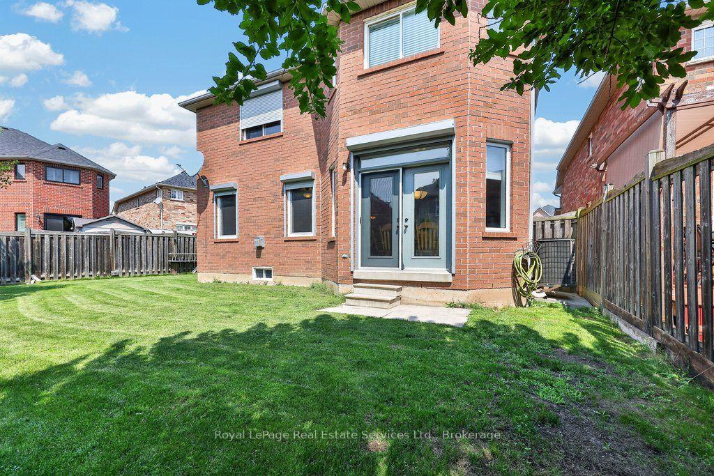 Photo 32 of 2070 Willhaven Trail, Oakville, Westmount — HOMEH