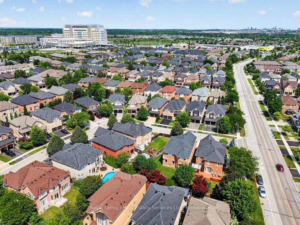 Photo 37 of 2070 Willhaven Trail, Oakville, Westmount — HOMEH