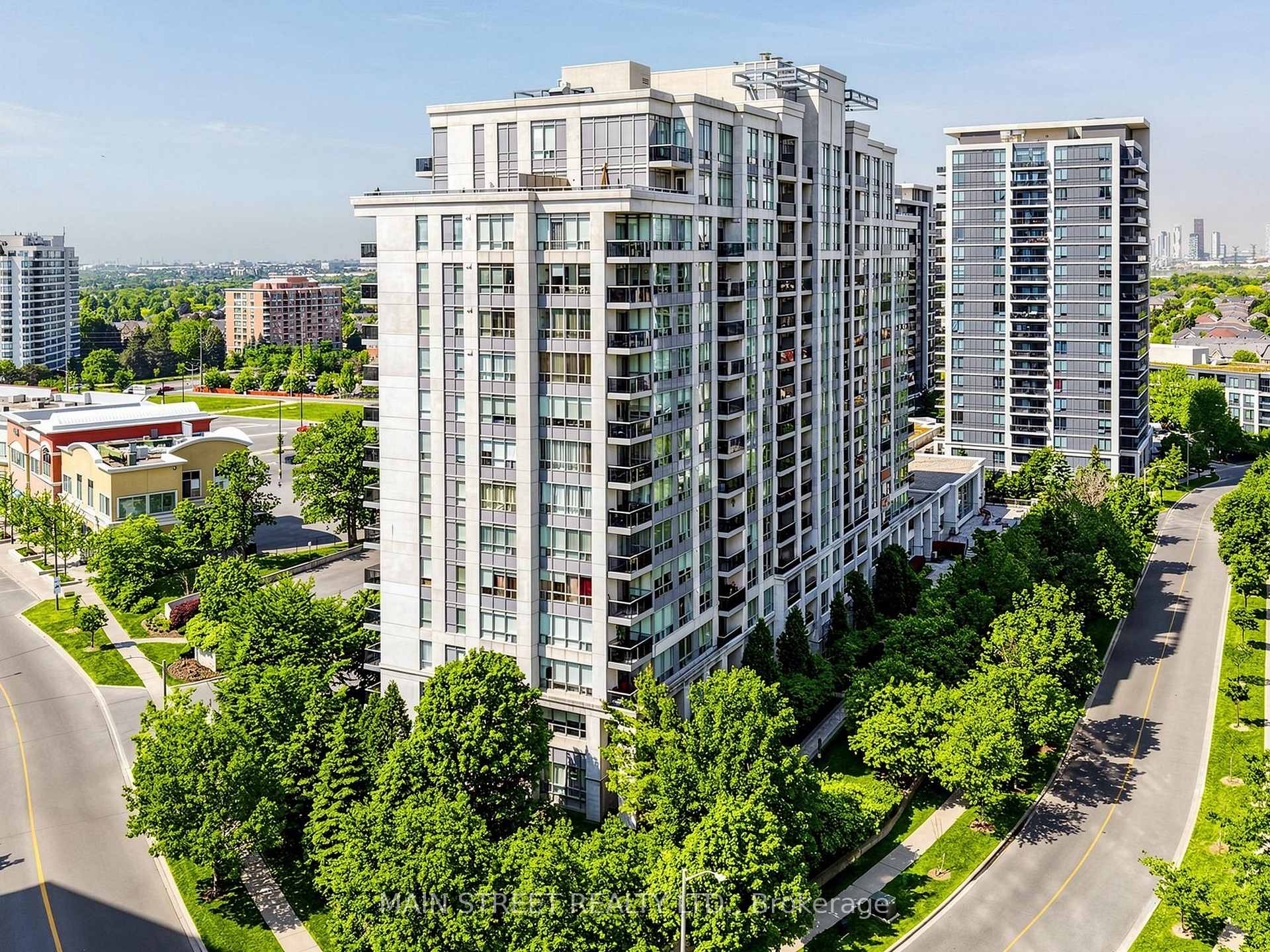 Photo 10 of Unit LPH6, 50 Disera Drive, Vaughan, Beverley Glen — HOMEH