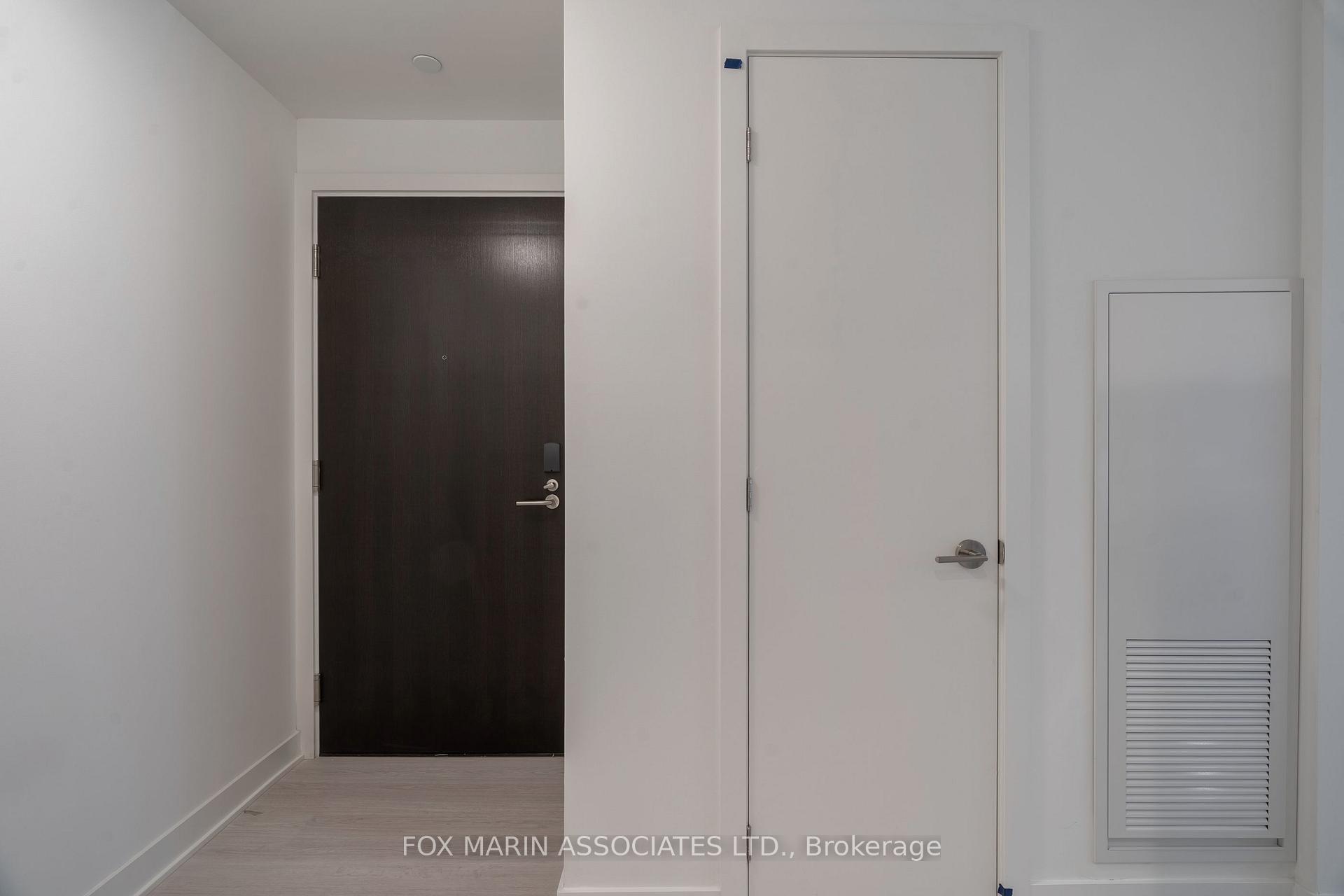 Photo 9 of Unit 908, 11 Yorkville Avenue, Toronto, The Annex — HOMEH