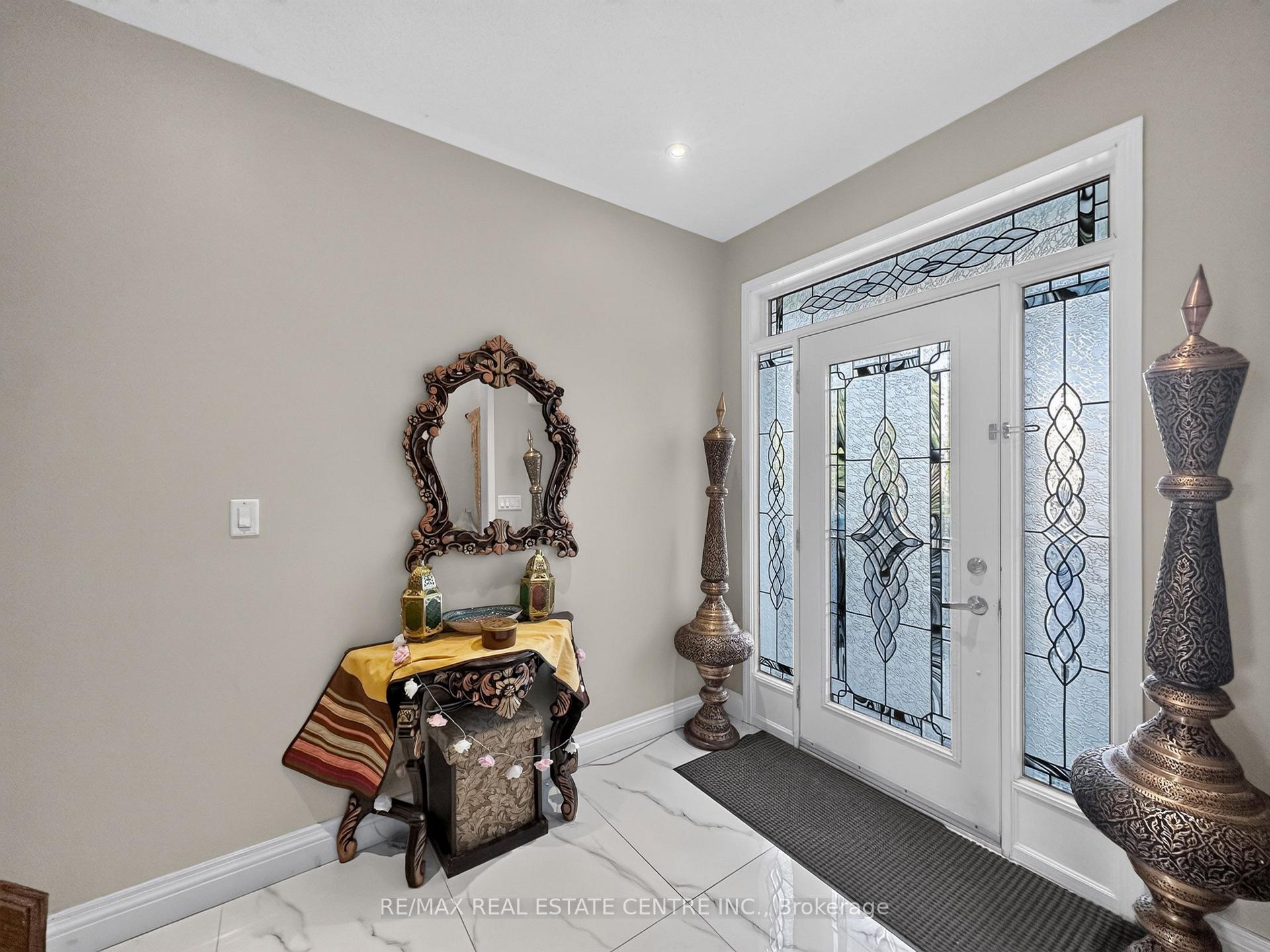 Photo 2 of 266 Fennamore Terrace, Milton, Harrison — HOMEH
