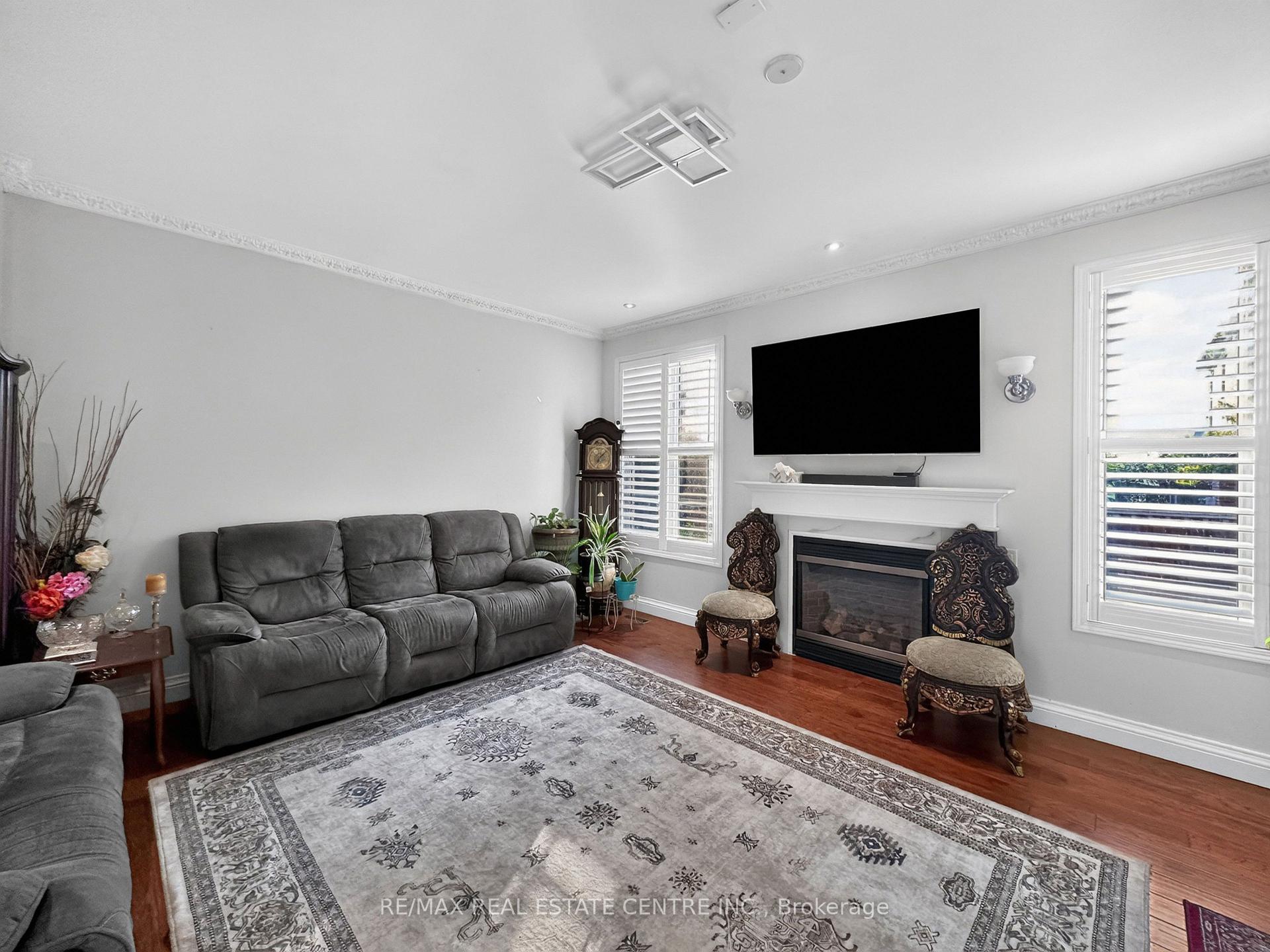 Photo 9 of 266 Fennamore Terrace, Milton, Harrison — HOMEH