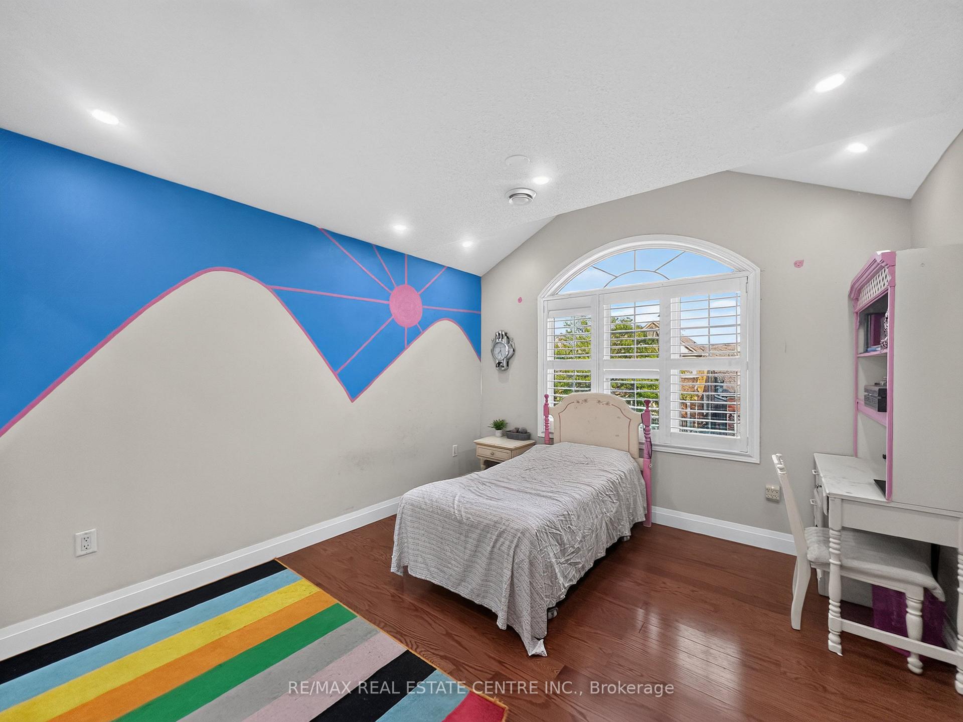 Photo 23 of 266 Fennamore Terrace, Milton, Harrison — HOMEH