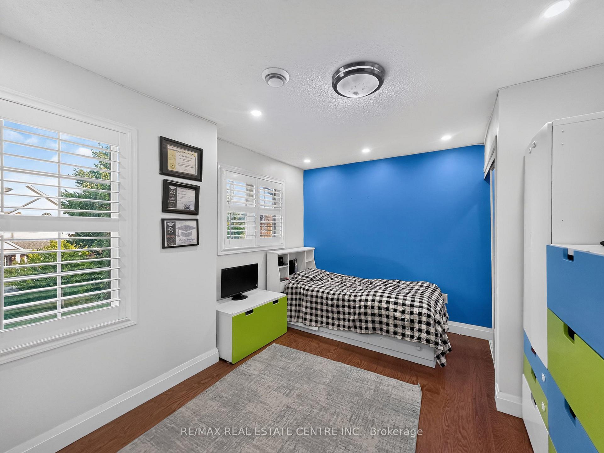 Photo 26 of 266 Fennamore Terrace, Milton, Harrison — HOMEH