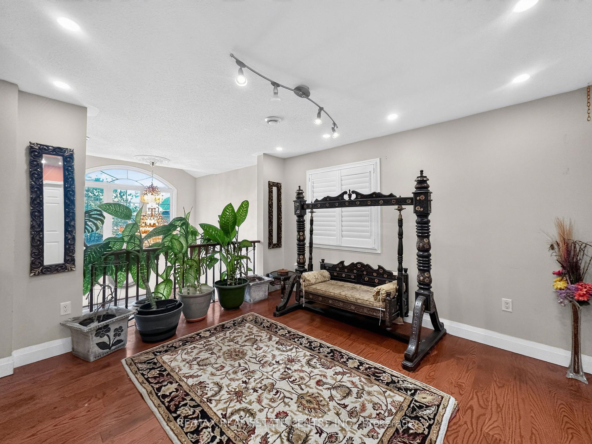 Photo 33 of 266 Fennamore Terrace, Milton, Harrison — HOMEH