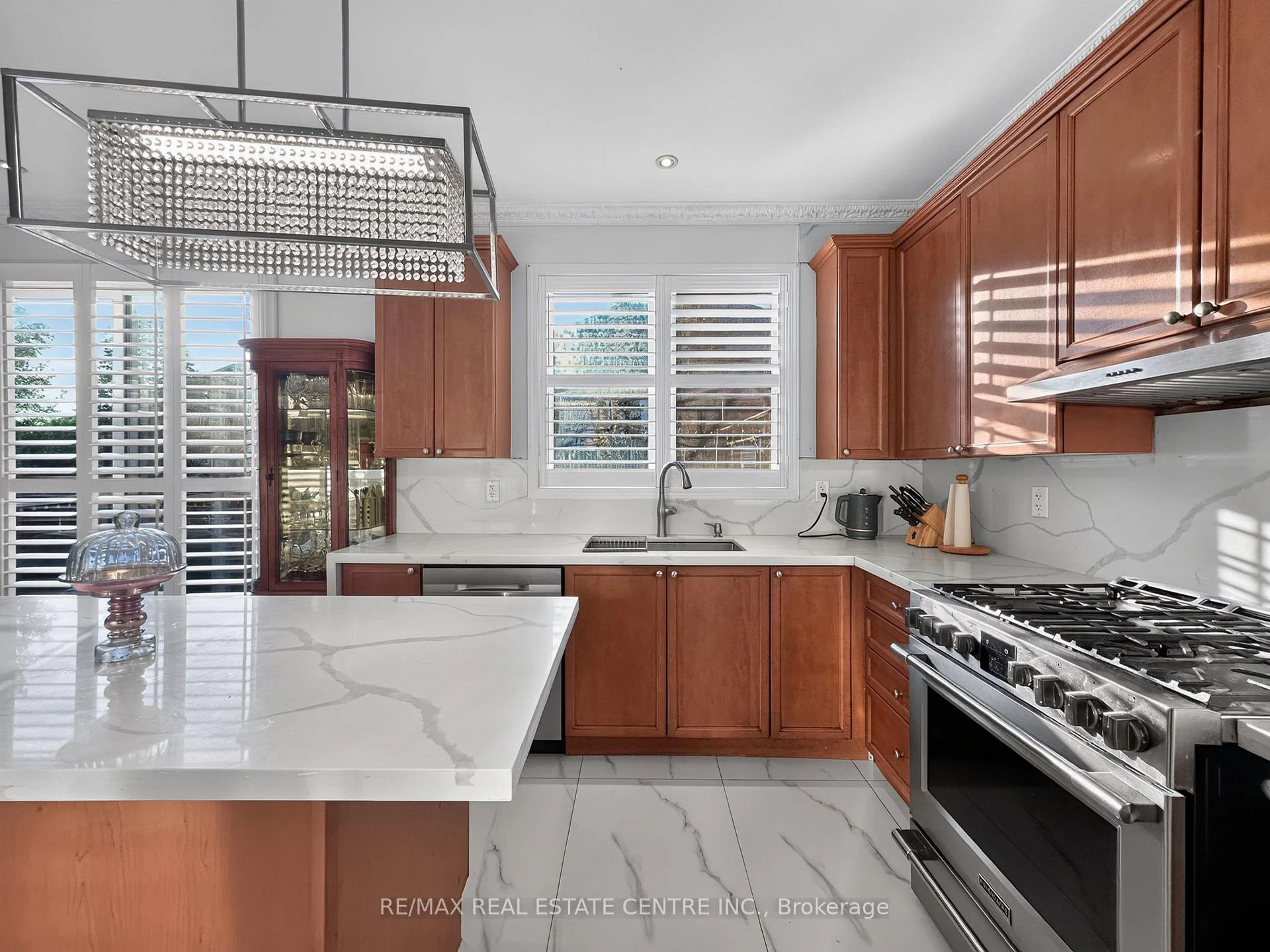 Photo 14 of 266 Fennamore Terrace, Milton, Harrison — HOMEH