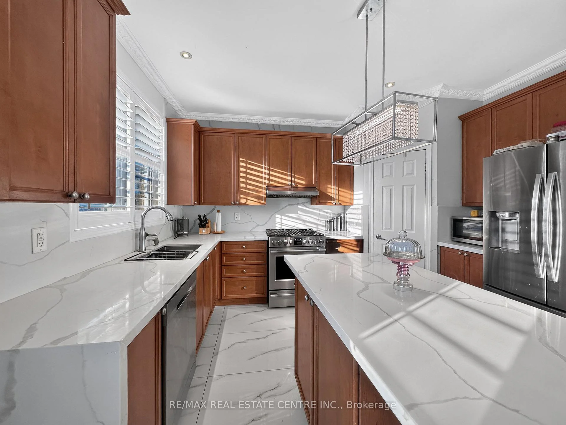 Photo 15 of 266 Fennamore Terrace, Milton, Harrison — HOMEH