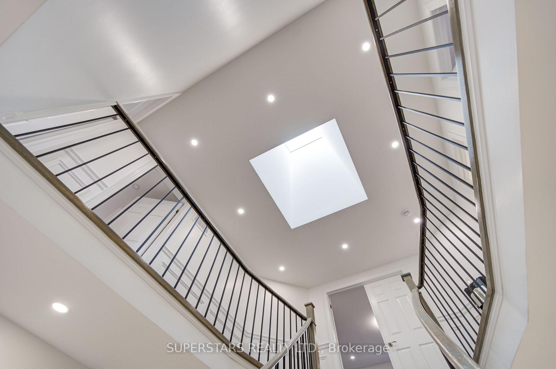 Photo 11 of 34 Loweswater Avenue, Markham, Unionville — HOMEH