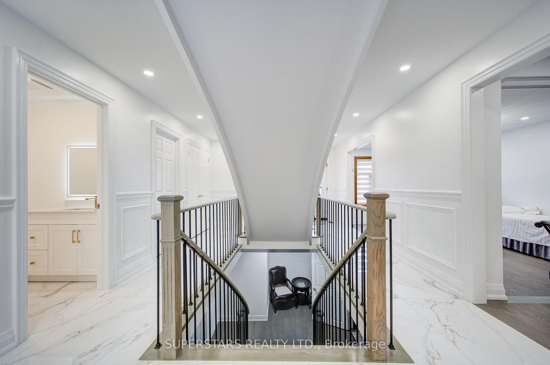 Photo 13 of 34 Loweswater Avenue, Markham, Unionville — HOMEH
