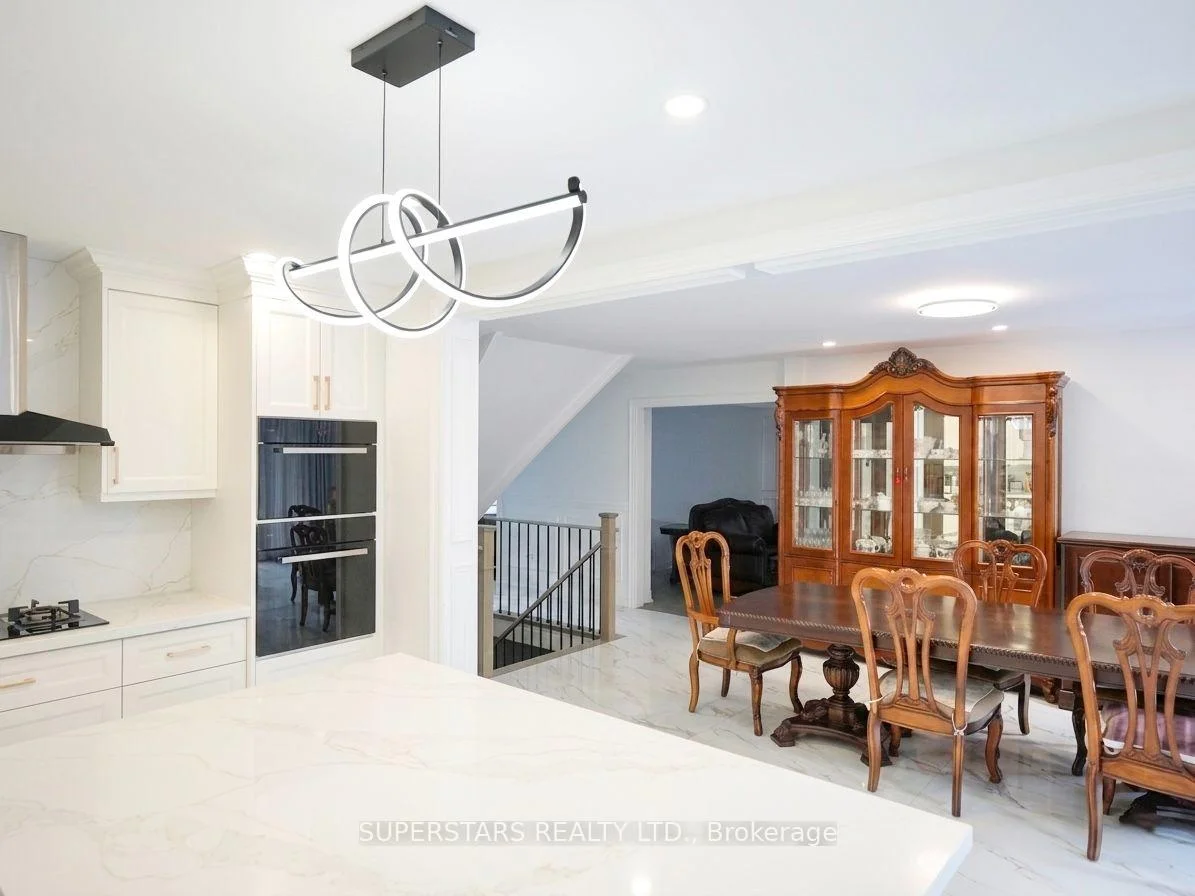 Photo 14 of 34 Loweswater Avenue, Markham, Unionville — HOMEH