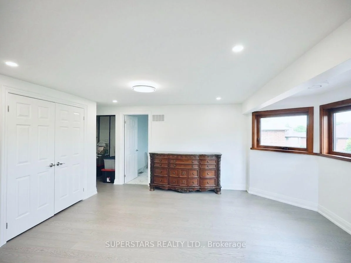 Photo 32 of 34 Loweswater Avenue, Markham, Unionville — HOMEH