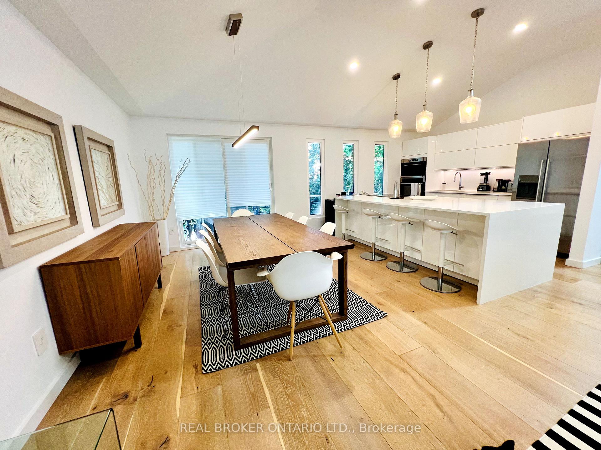 Photo 3 of 51 Castlemere Crescent, Scarborough, L'Amoreaux — HOMEH