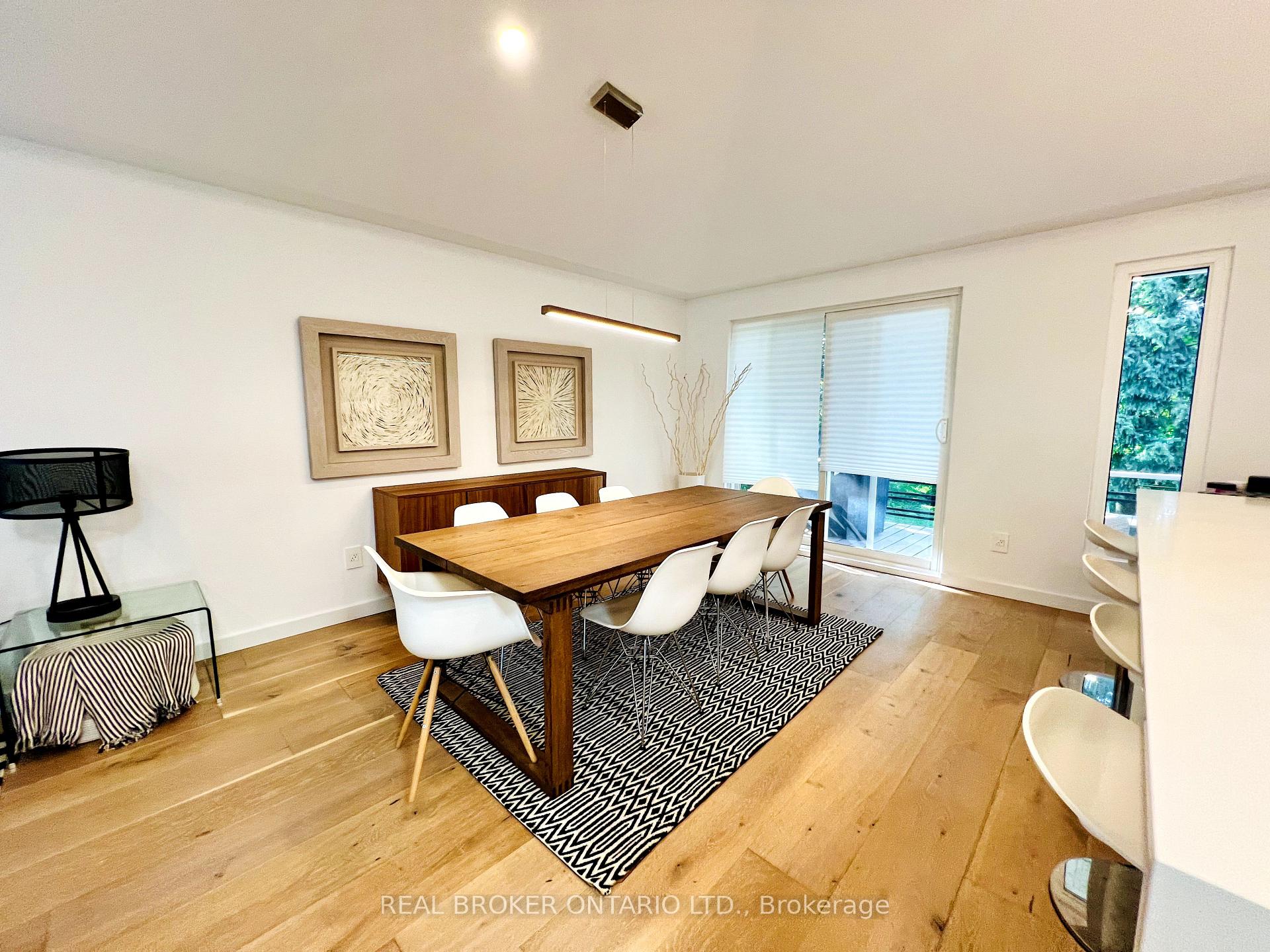 Photo 4 of 51 Castlemere Crescent, Scarborough, L'Amoreaux — HOMEH