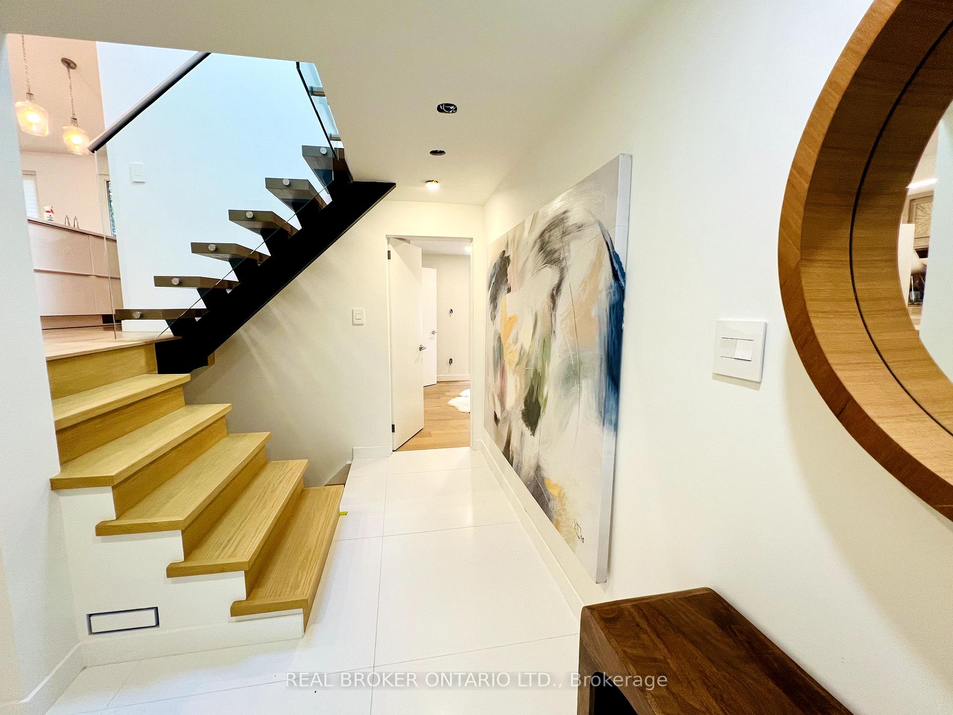 Photo 17 of 51 Castlemere Crescent, Scarborough, L'Amoreaux — HOMEH