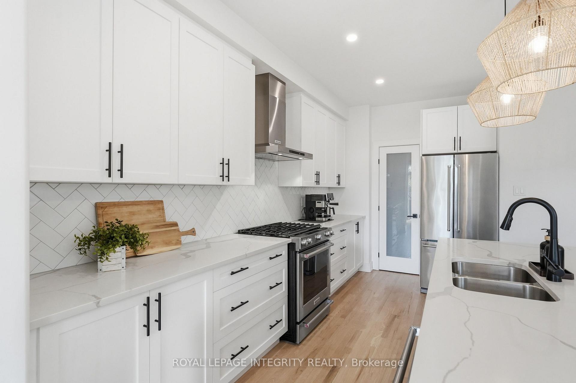 Photo 10 of 21 Taber Street, Carleton Place, Carleton Place — HOMEH