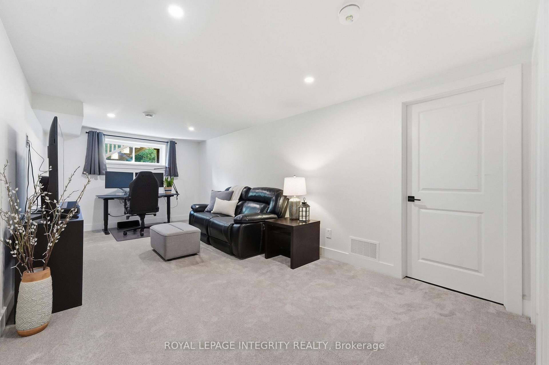 Photo 35 of 21 Taber Street, Carleton Place, Carleton Place — HOMEH