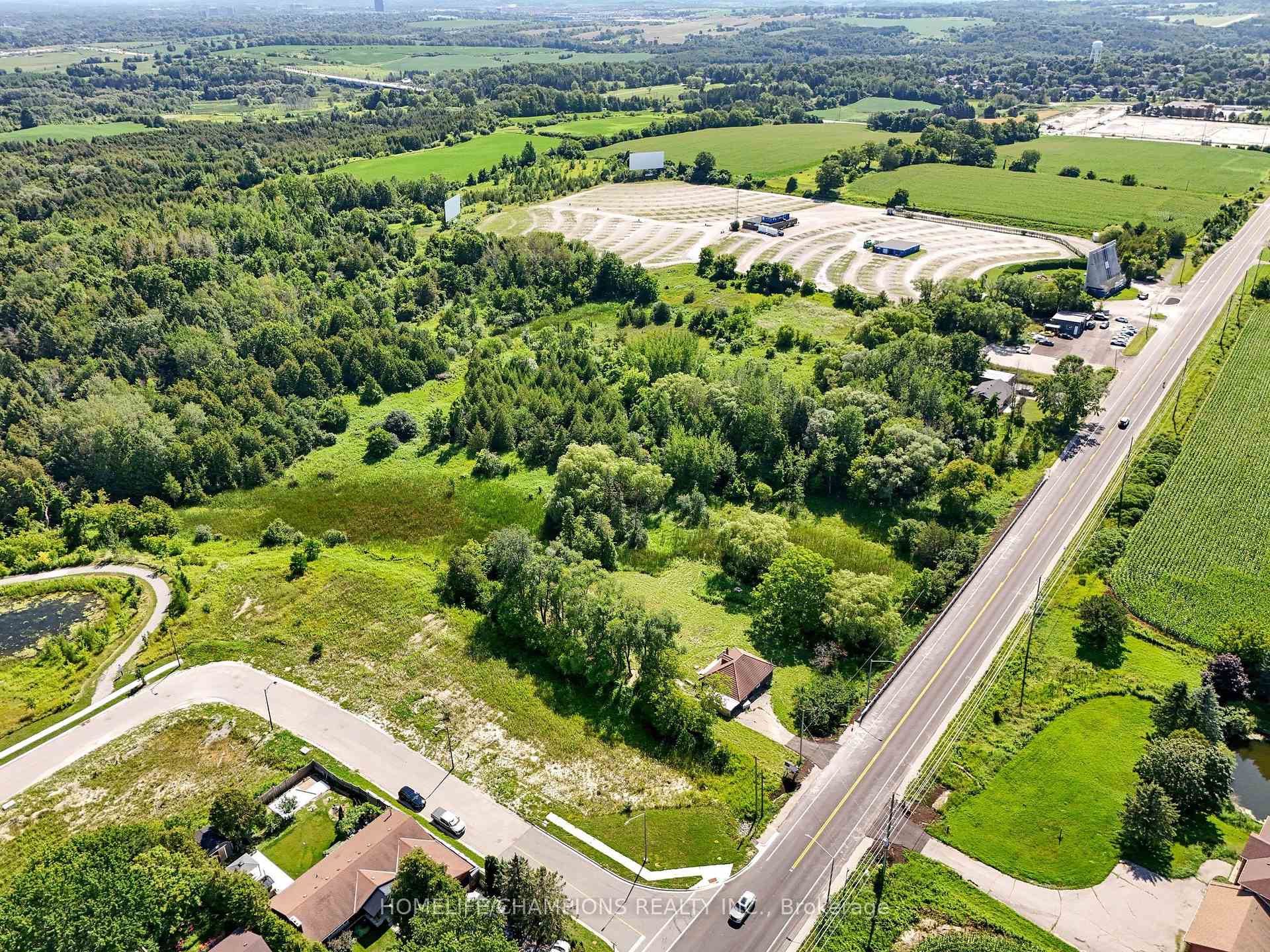 Photo 37 of 997 Mount Albert Road, East Gwillimbury, Rural East Gwillimbury — HOMEH
