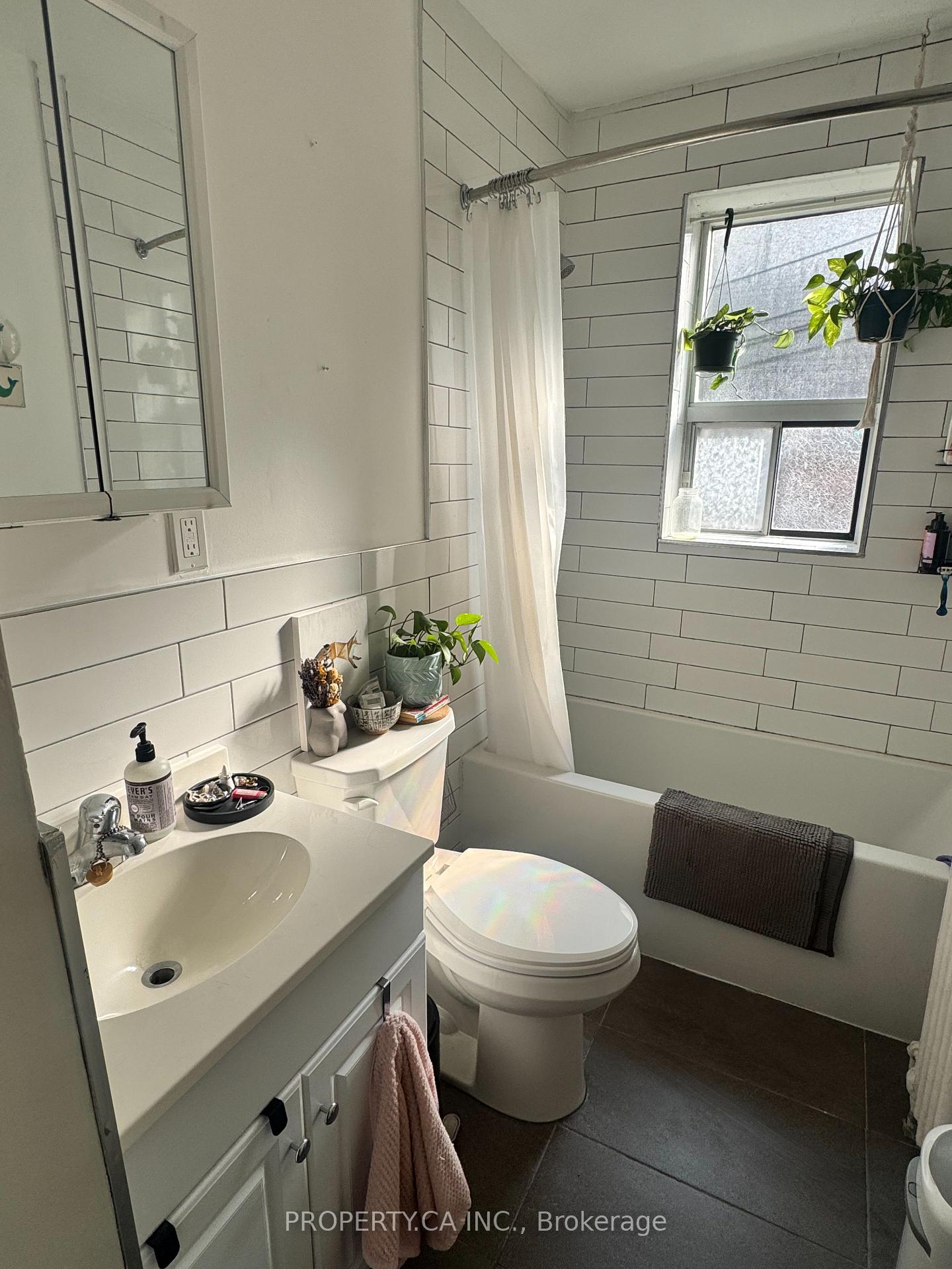 Photo 1 of Unit 7, 781 St Clair Avenue W, Toronto, Wychwood — HOMEH