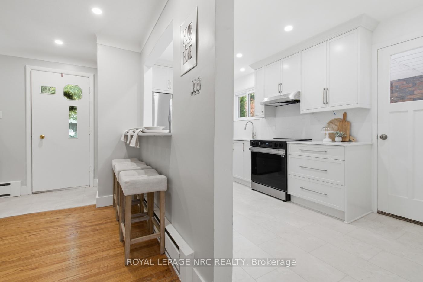 Photo 14 of 179 Woodside Drive, St. Catharines, Glendale/Glenridge — HOMEH