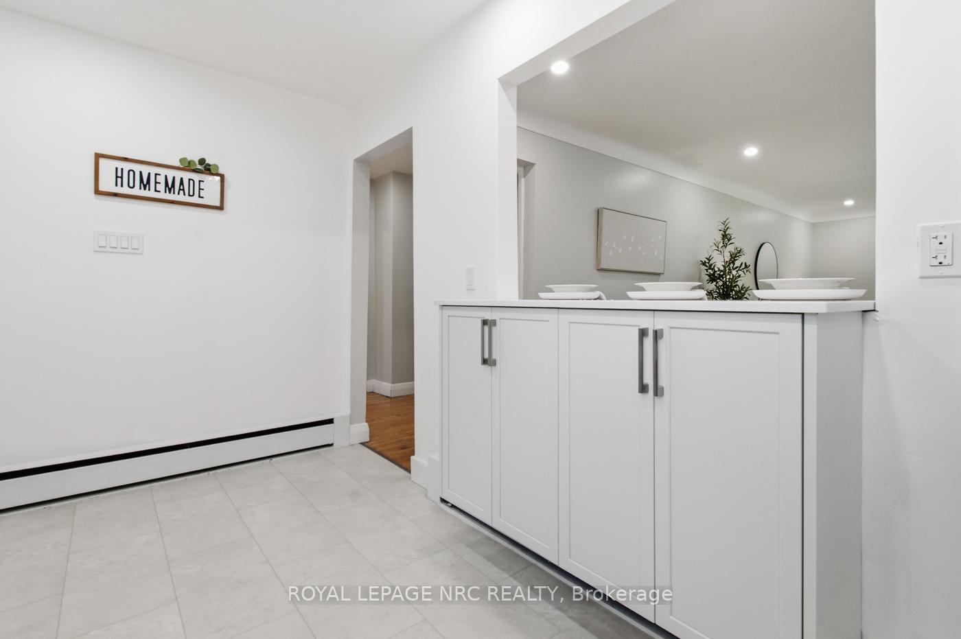 Photo 17 of 179 Woodside Drive, St. Catharines, Glendale/Glenridge — HOMEH