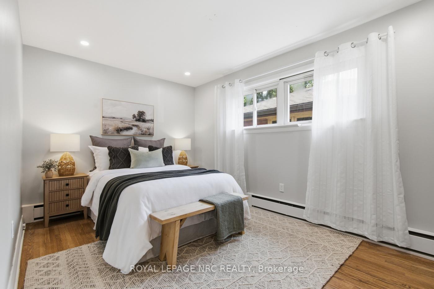 Photo 26 of 179 Woodside Drive, St. Catharines, Glendale/Glenridge — HOMEH