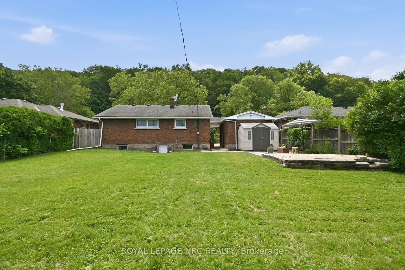 Photo 39 of 179 Woodside Drive, St. Catharines, Glendale/Glenridge — HOMEH