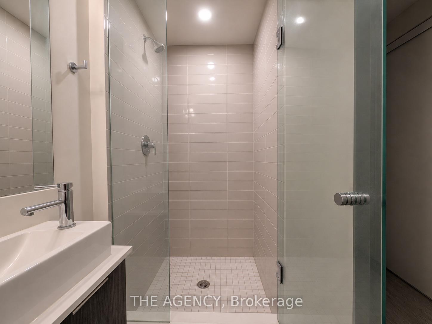 Photo 4 of Unit 1415W, 27 Bathurst Street, Toronto, Waterfront Communities — HOMEH