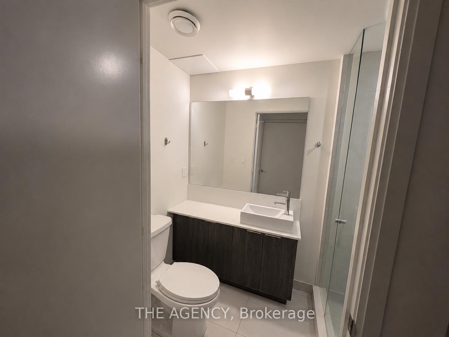 Photo 5 of Unit 1415W, 27 Bathurst Street, Toronto, Waterfront Communities — HOMEH