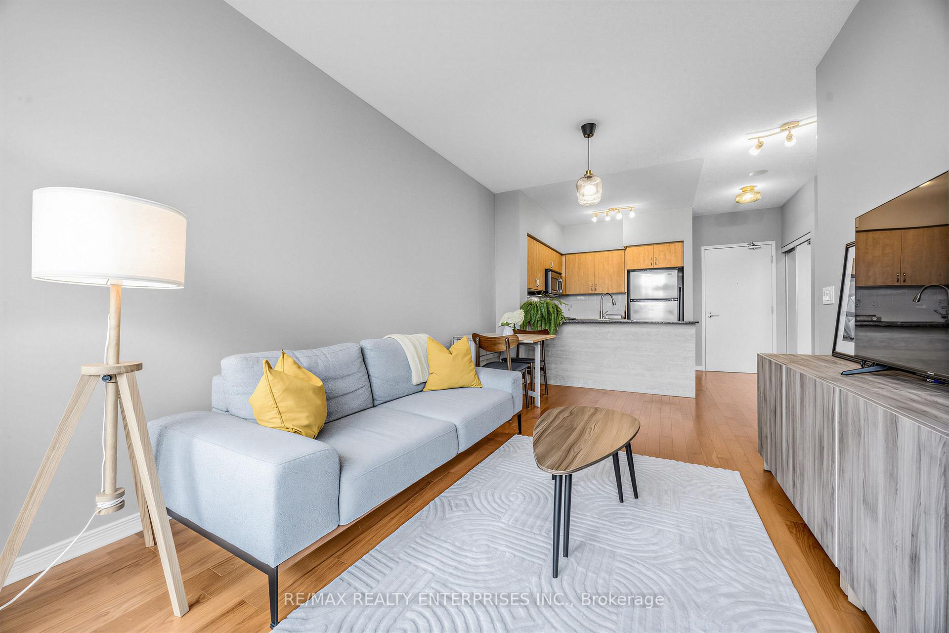 Photo 17 of Unit 304, 15 Legion Road, Etobicoke, Mimico — HOMEH
