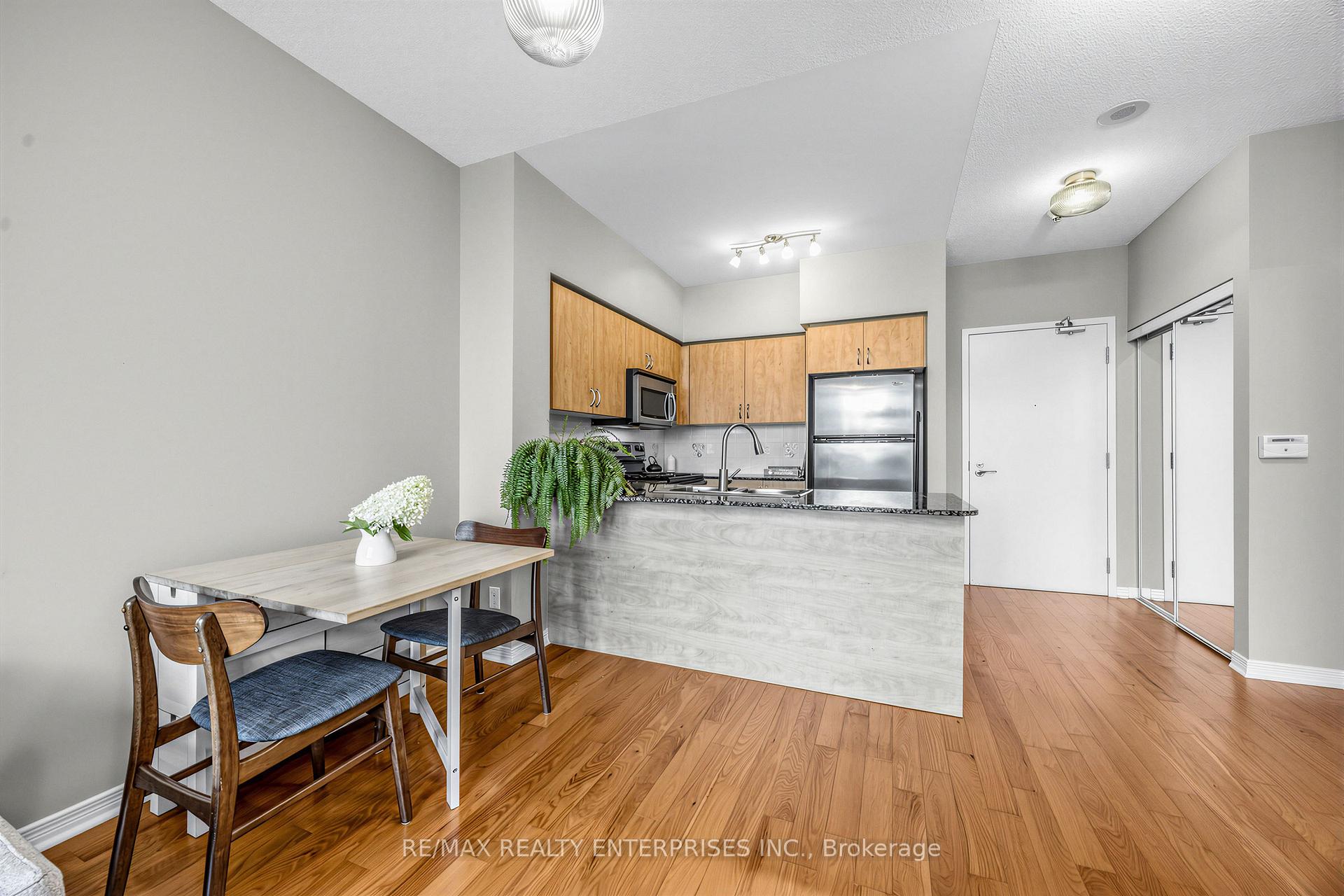 Photo 22 of Unit 304, 15 Legion Road, Etobicoke, Mimico — HOMEH