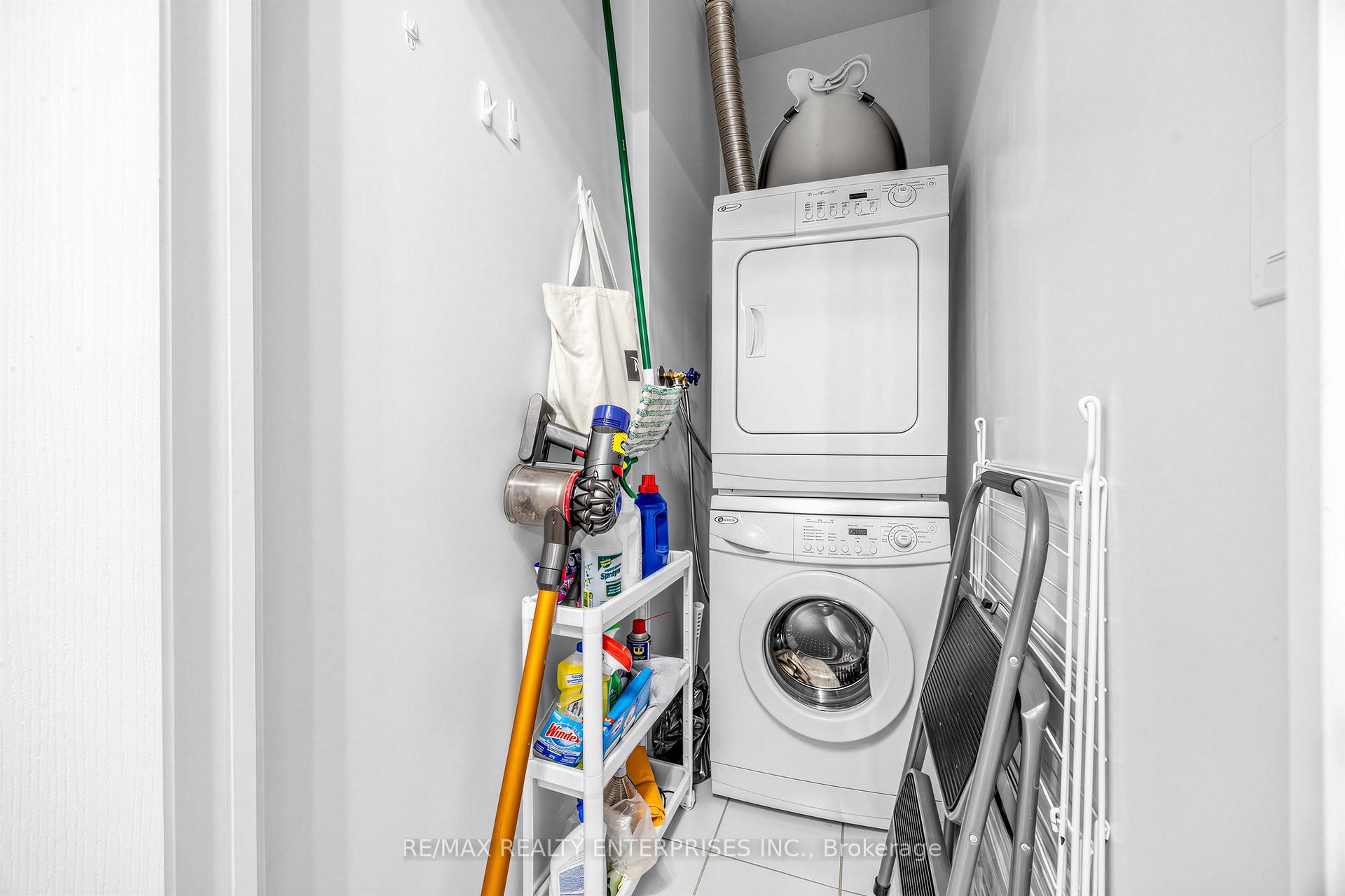 Photo 27 of Unit 304, 15 Legion Road, Etobicoke, Mimico — HOMEH