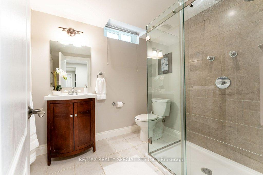 Photo 30 of 330 Hickory Circle, Oakville, Wedgewood Creek — HOMEH