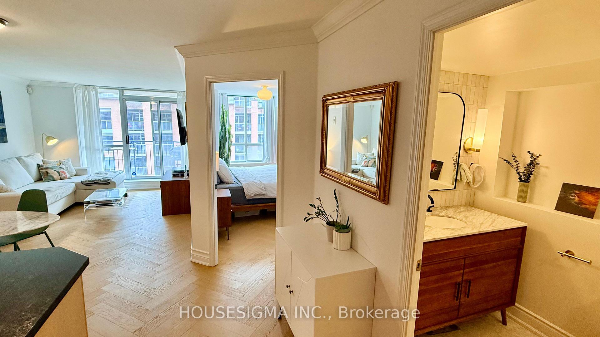 Photo 7 of Unit 615, 1000 King Street W, Toronto, Niagara — HOMEH