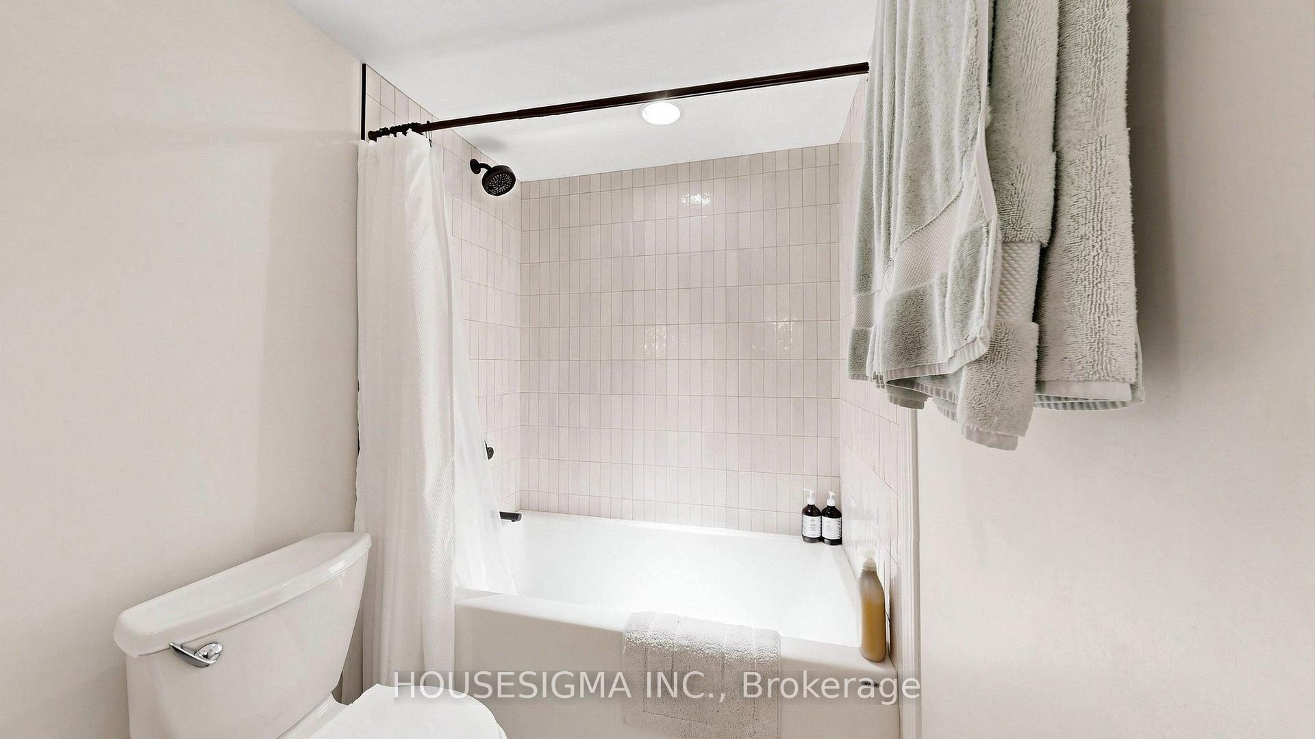 Photo 12 of Unit 615, 1000 King Street W, Toronto, Niagara — HOMEH