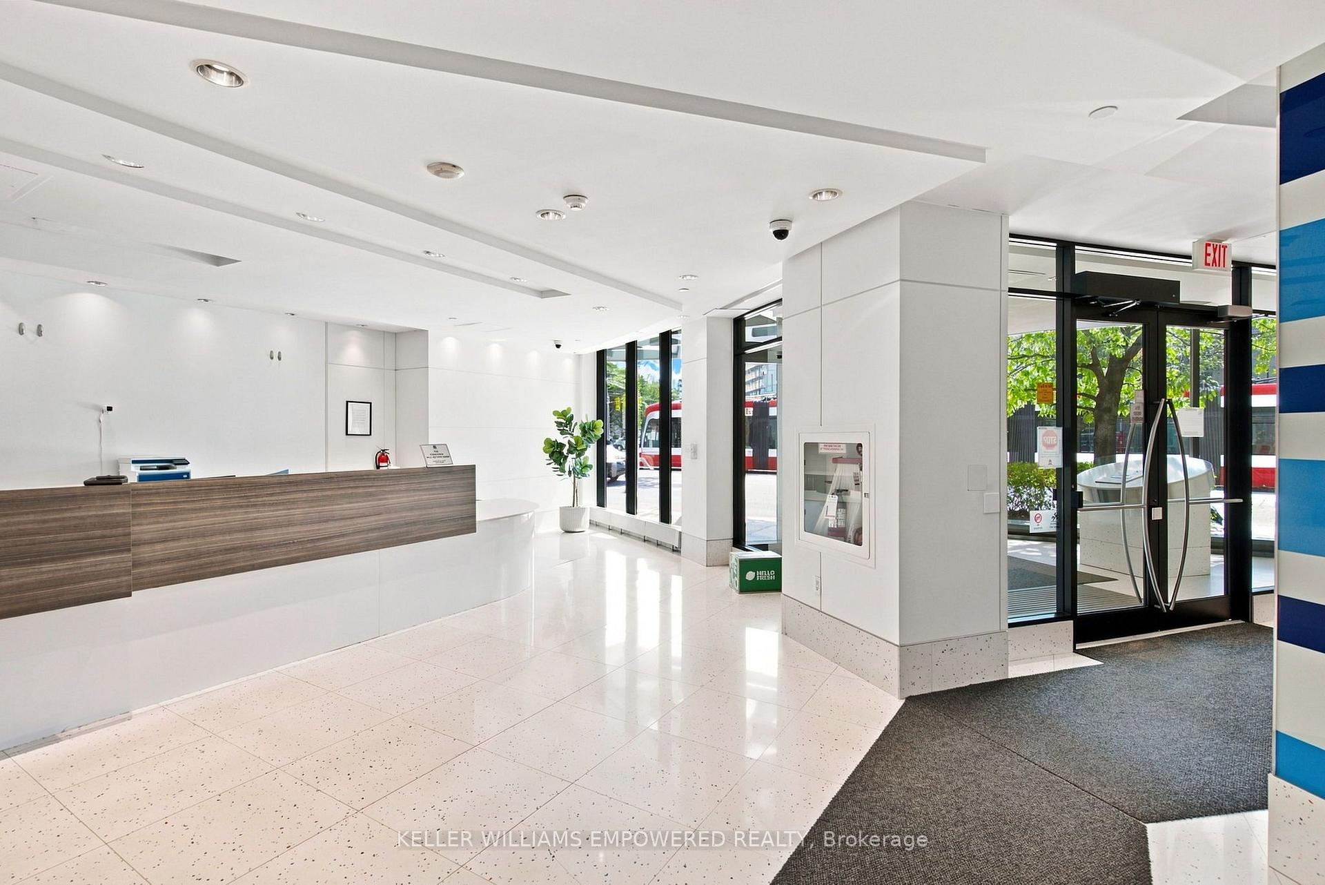 Photo 7 of Unit 1002, 600 Fleet Street, Toronto, Niagara — HOMEH