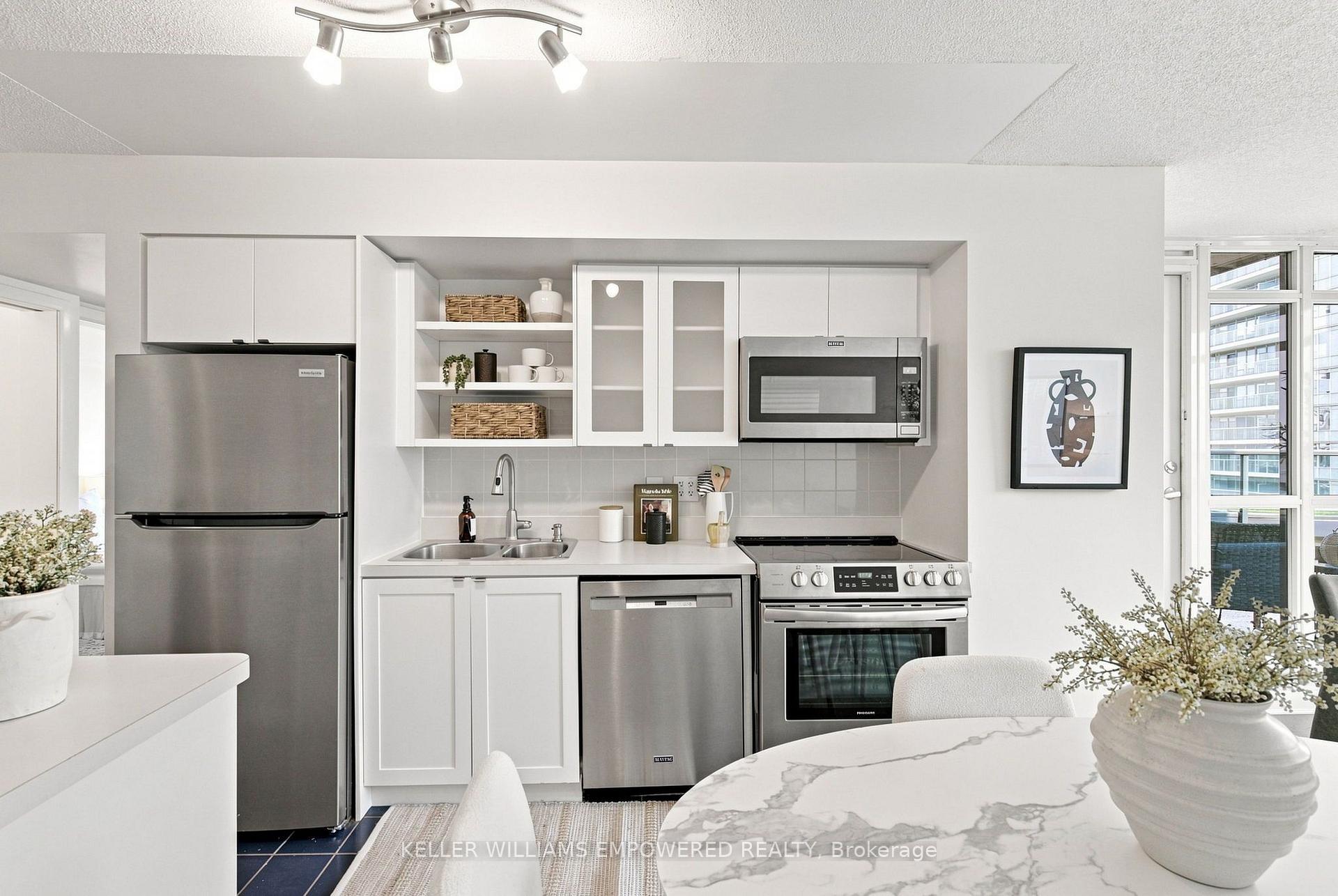 Photo 21 of Unit 1002, 600 Fleet Street, Toronto, Niagara — HOMEH