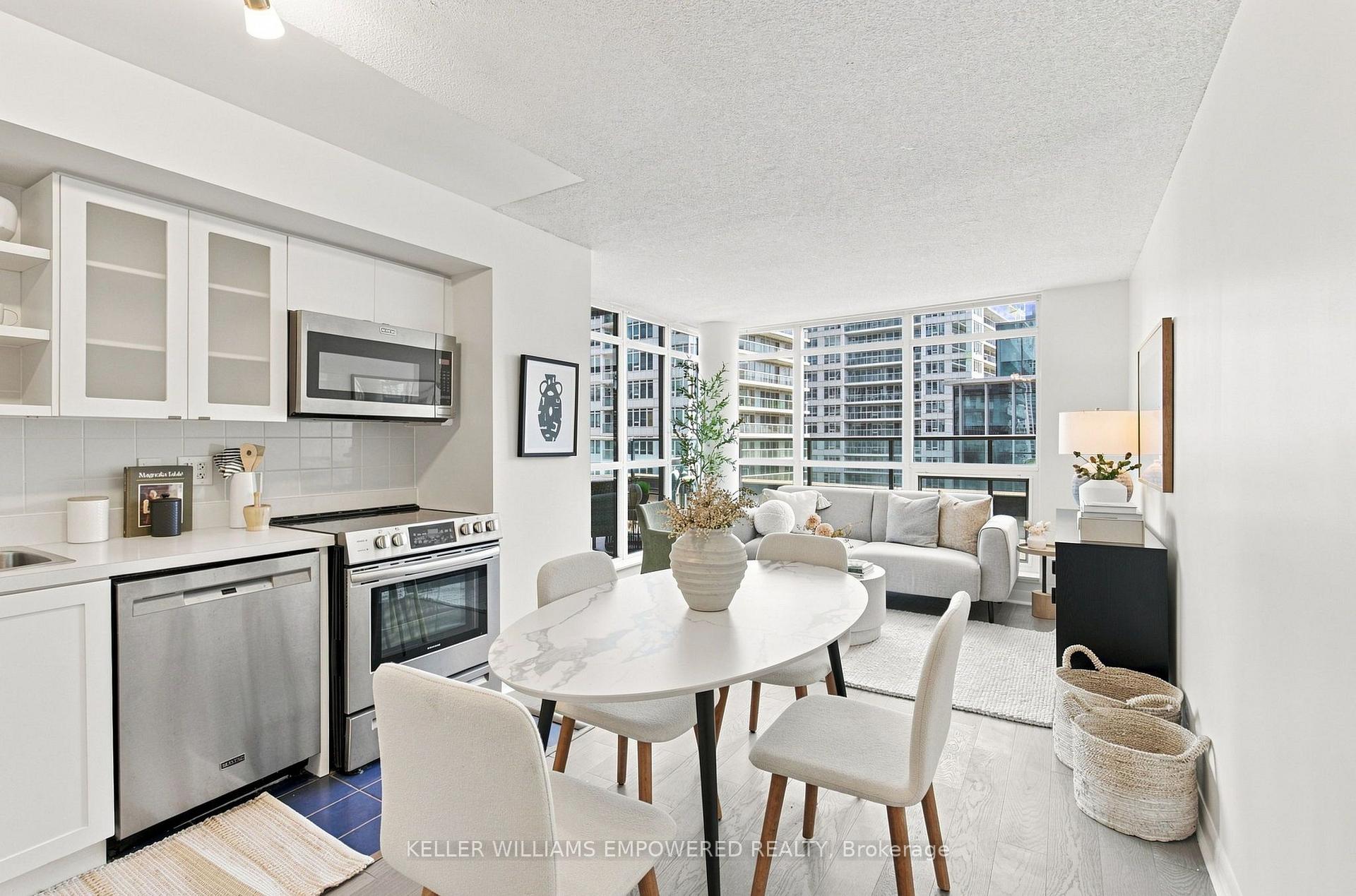 Photo 22 of Unit 1002, 600 Fleet Street, Toronto, Niagara — HOMEH