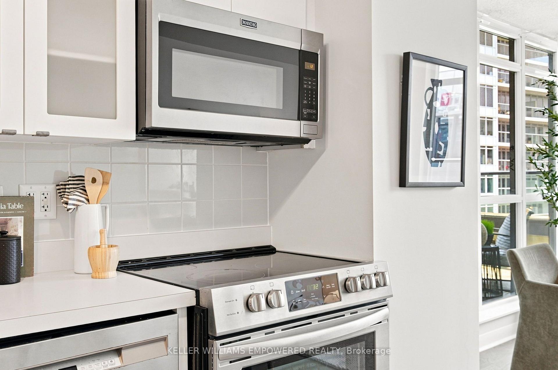 Photo 24 of Unit 1002, 600 Fleet Street, Toronto, Niagara — HOMEH