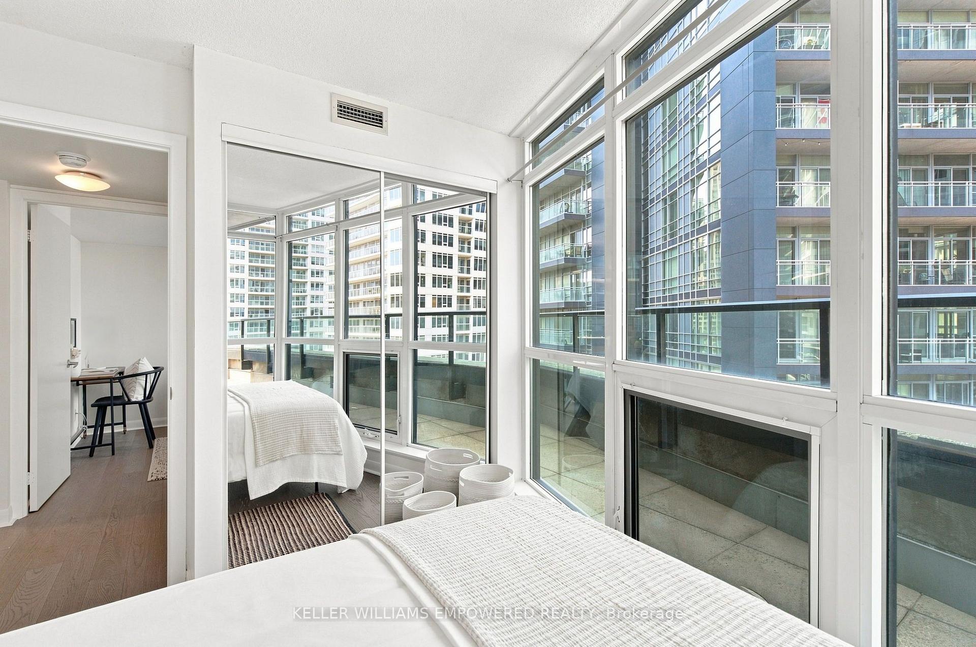 Photo 34 of Unit 1002, 600 Fleet Street, Toronto, Niagara — HOMEH